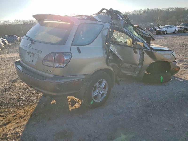 Photo 3 from auction – 2002 LEXUS RX with VIN JTJHF10U020239820