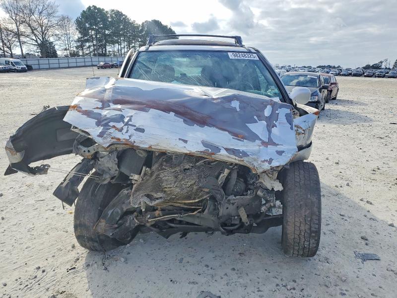 Photo 5 from auction – 2004 NISSAN PATHFINDER with VIN JN8DR09X14W803396