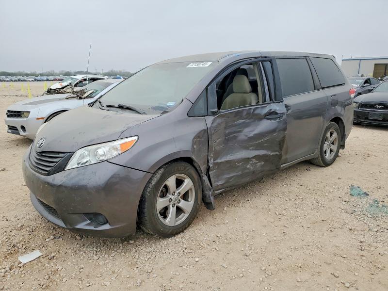 TOYOTA SIENNA 2012 with VIN 5TDZK3DC6CS182229 - Photo from auction