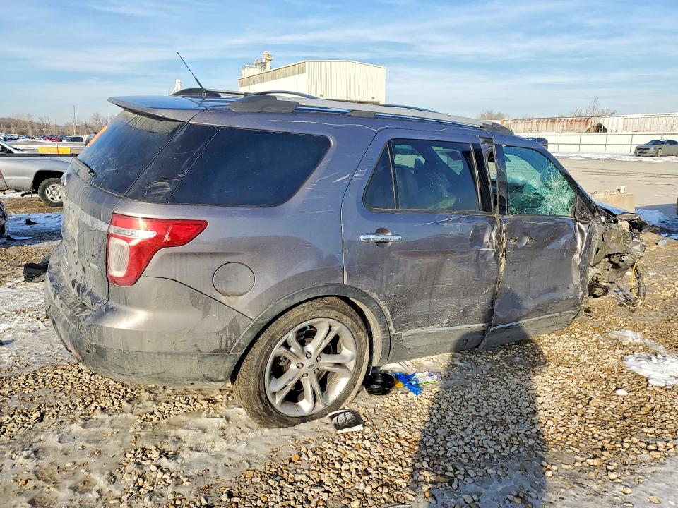 Photo 3 from auction – 2014 FORD EXPLORER with VIN 1FM5K8F8XEGA08113
