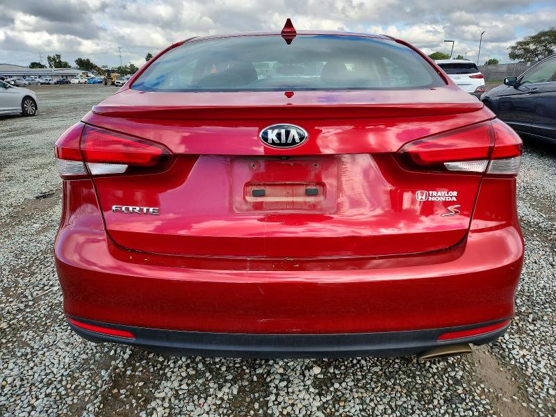 Photo 6 from auction – 2017 KIA FORTE with VIN 3KPFL4A75HE037763
