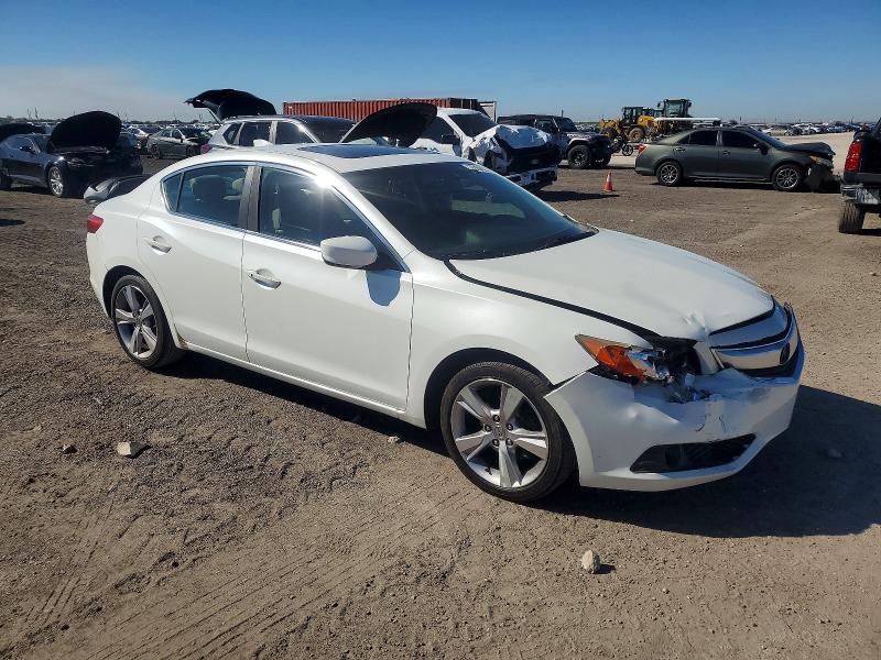 Photo 4 from auction – 2014 ACURA ILX 20 PRE with VIN 19VDE1F54EE013692