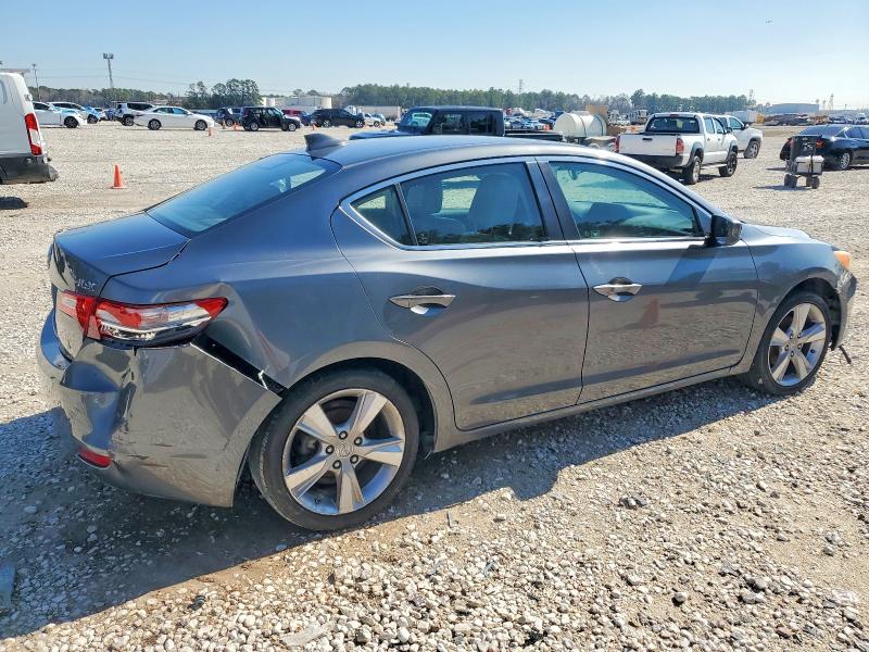 Photo 3 from auction – 2013 ACURA ILX with VIN 19VDE1F54DE000701