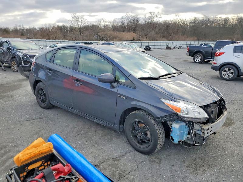 Photo 4 from auction – 2013 TOYOTA PRIUS with VIN JTDKN3DU1D5675339