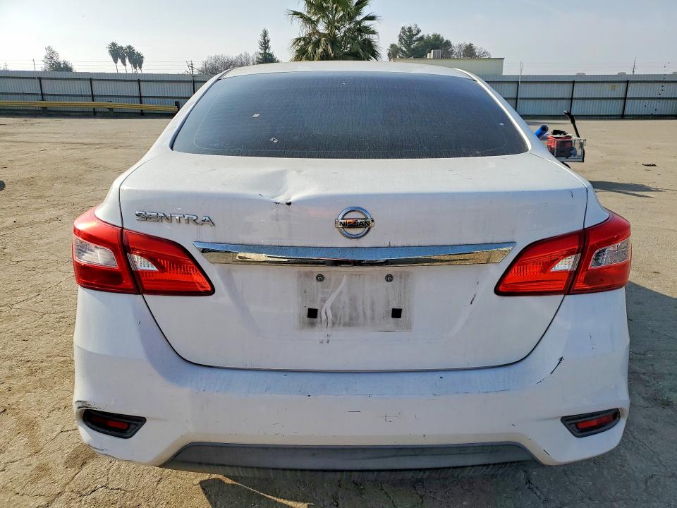 Photo 6 from auction – 2016 NISSAN SENTRA S with VIN 3N1AB7AP3GY242822