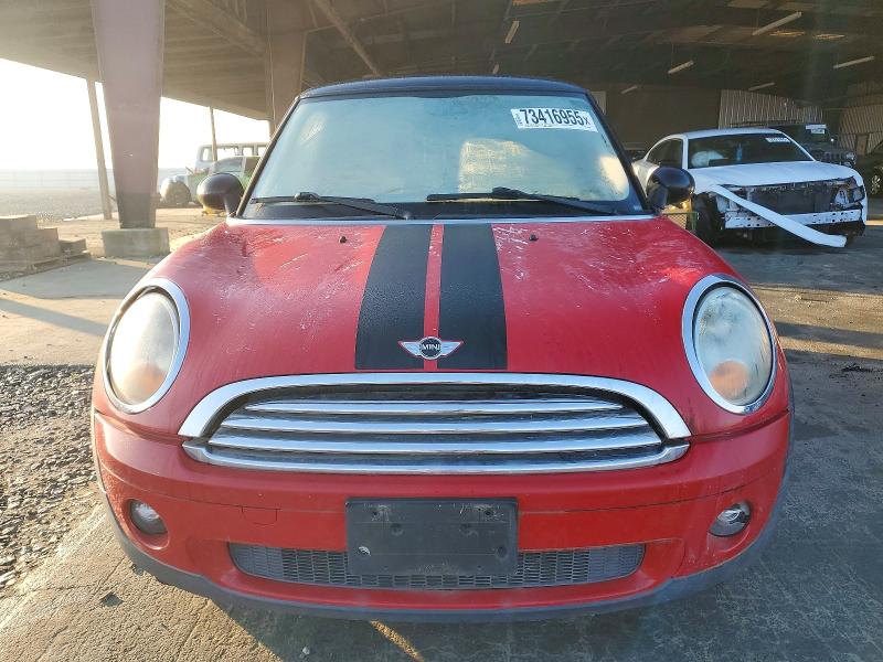 Photo 5 from auction – 2010 MINI COOPER with VIN WMWMF3C59ATZ65252