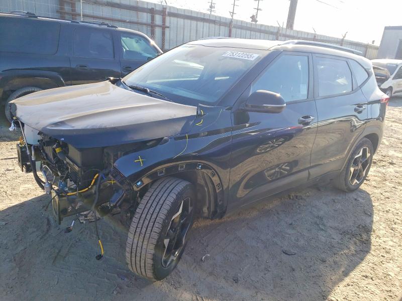 KIA SELTOS 2025 with VIN KNDEU2AAXS7776448 - Photo from auction