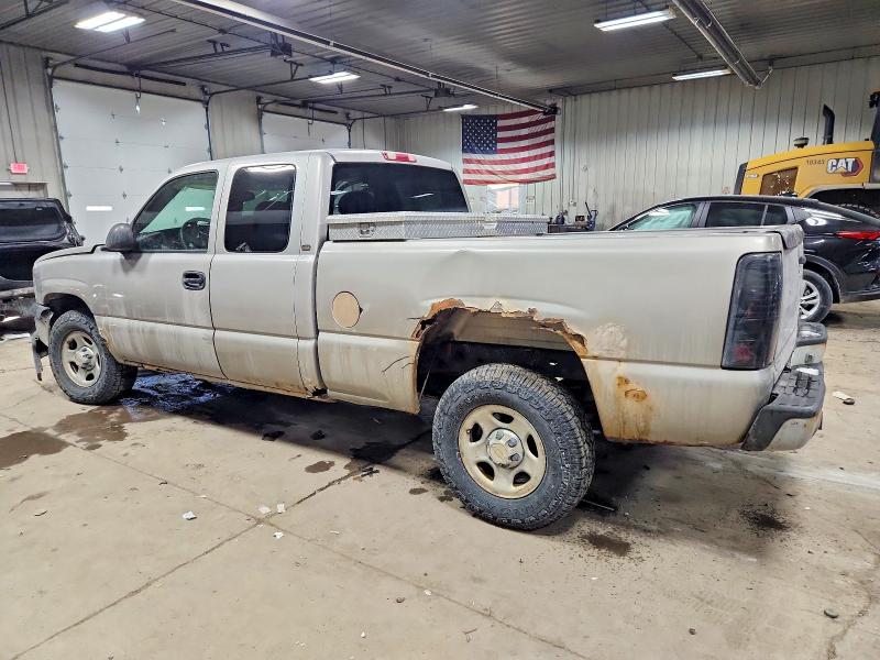 Photo 2 from auction – 2004 CHEVROLET SILVERADO with VIN 2GCEK19T941219441