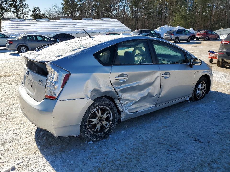Photo 3 from auction – 2011 TOYOTA PRIUS with VIN JTDKN3DU7B5329258