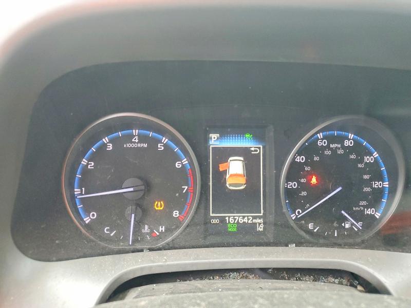 Photo 9 from auction – 2018 TOYOTA RAV4 with VIN 2T3WFREV3JW483241