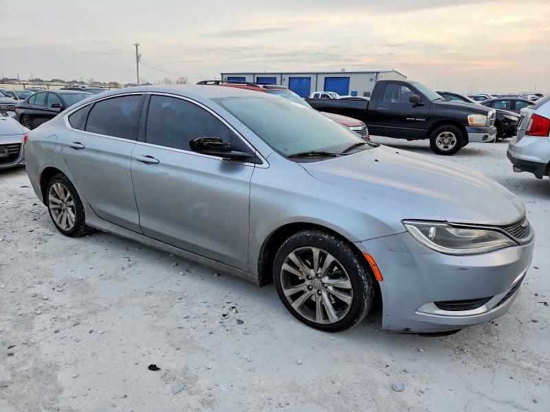 Photo 4 from auction – 2015 CHRYSLER 200 LIMITE with VIN 1C3CCCAB6FN529748
