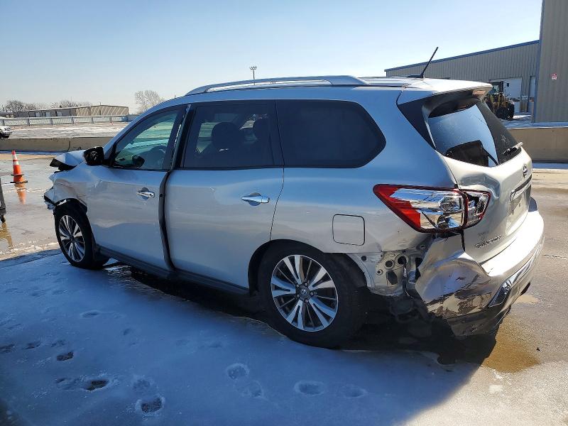 Photo 2 from auction – 2017 NISSAN PATHFINDER with VIN 5N1DR2MN7HC693521