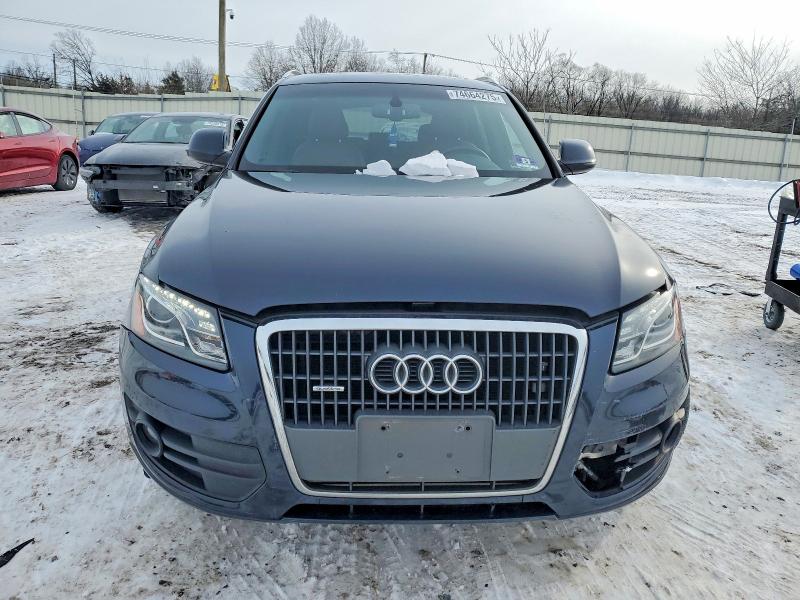 Zdjęcie 5 z aukcji – 2011 AUDI Q5 PREMIUM z VIN WA1LFAFP5BA106876