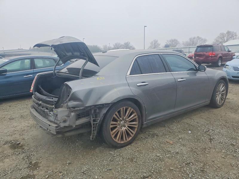 Photo 3 from auction – 2012 CHRYSLER 300C with VIN 2C3CCAPT1CH246182