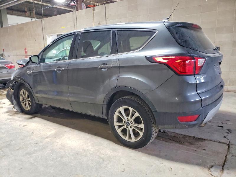 Photo 2 from auction – 2019 FORD ESCAPE with VIN 1FMCU9GD1KUB03885