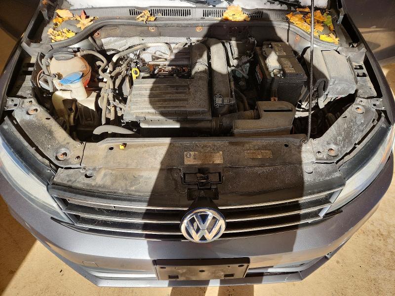 Photo 11 from auction – 2017 VOLKSWAGEN JETTA S with VIN 3VW2B7AJ1HM367594