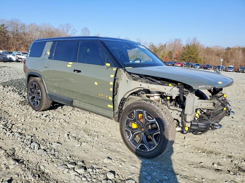 Photo 4 from auction – 2022 RIVIAN R1S LAUNCH with VIN 7PDSGABL9NN000938