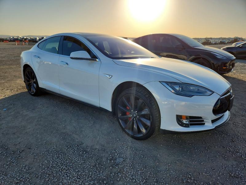 Photo 4 from auction – 2013 TESLA MODEL S with VIN 5YJSA1DP6DFP05346