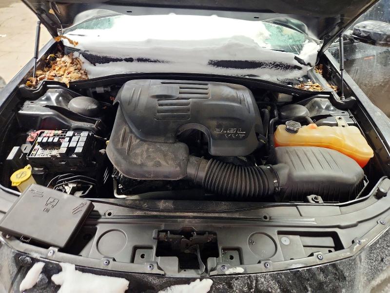 Photo 11 from auction – 2016 CHRYSLER 300 with VIN 2C3CCAGGXGH157316