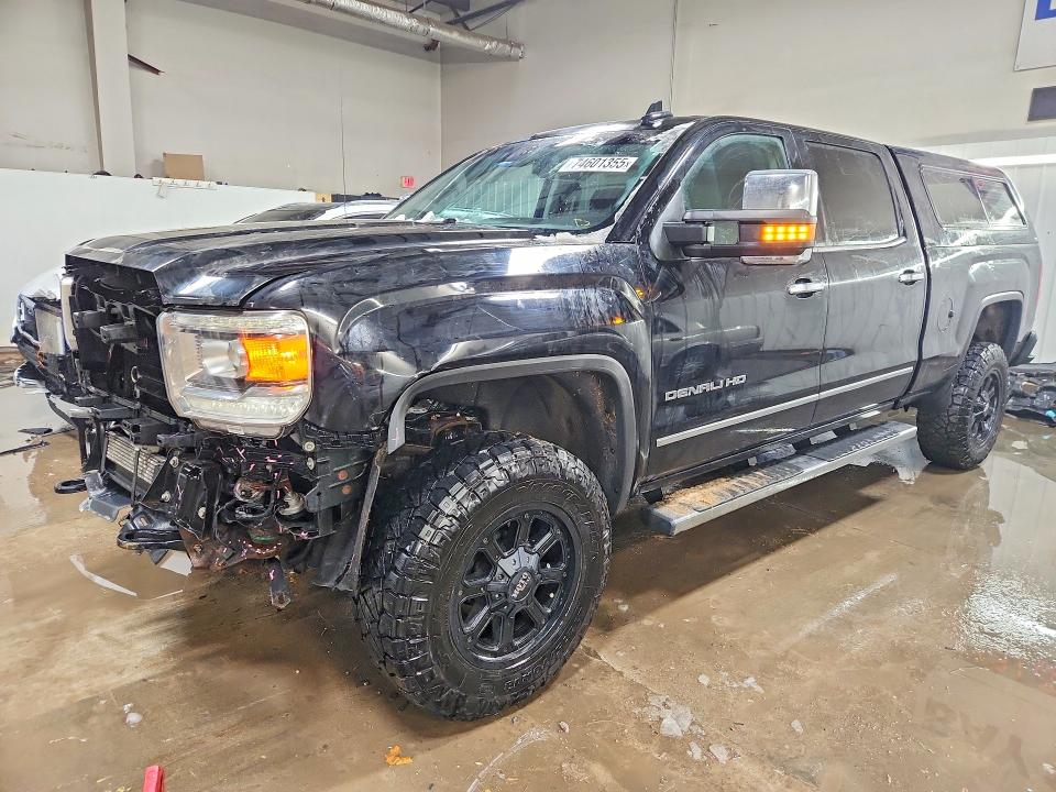 GMC SIERRA 2015 with VIN 1GT424EG2FF671782 - Photo from auction