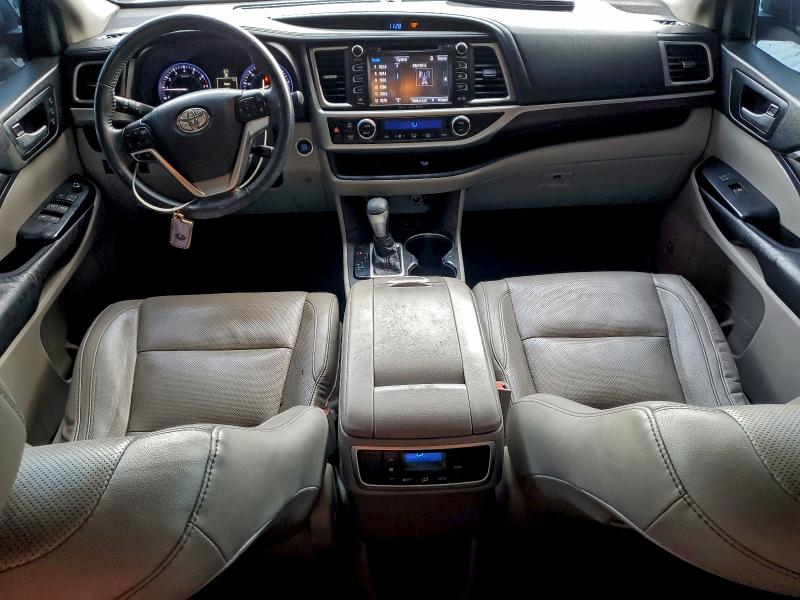 Photo 8 from auction – 2016 TOYOTA HIGHLANDER with VIN 5TDDKRFH6GS274372