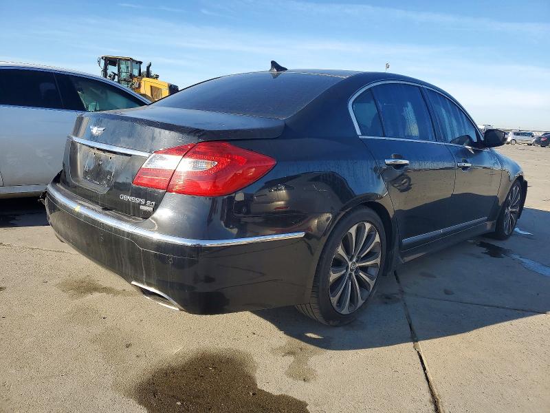 Photo 3 from auction – 2012 HYUNDAI GENESIS with VIN KMHGC4DH7CU188330