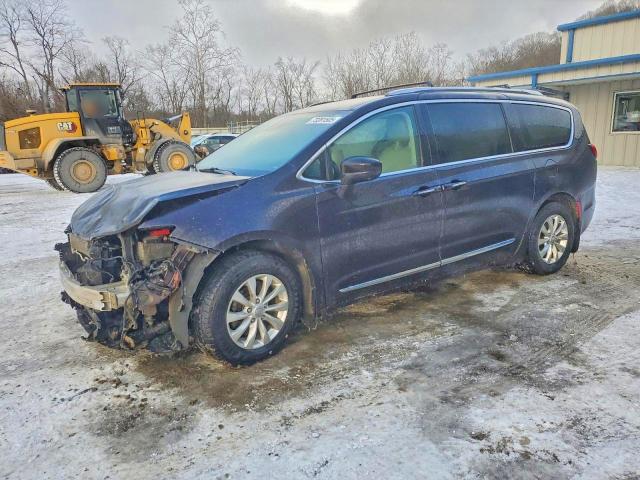 CHRYSLER PACIFICA T 2019 с VIN 2C4RC1BGXKR593793 - Фото с аукциона
