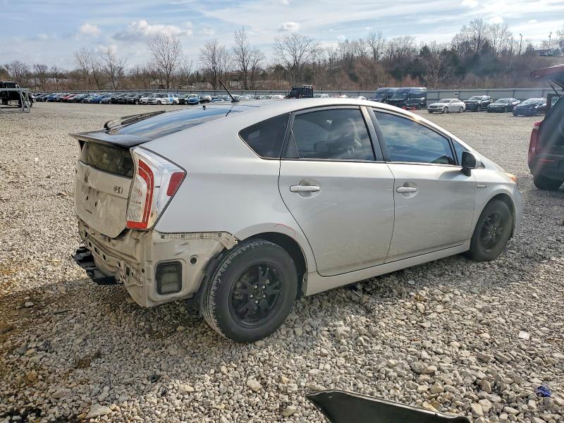 Photo 3 from auction – 2015 TOYOTA PRIUS with VIN JTDKN3DU2F1896443