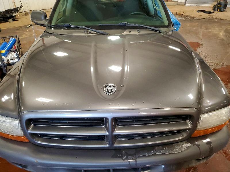 Photo 12 from auction – 2003 DODGE DURANGO SP with VIN 1D4HS38NX3F556075
