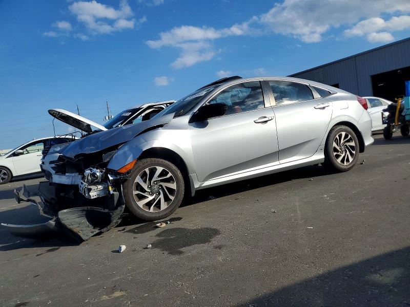 Фото 1 с аукциона – 2017 HONDA CIVIC EX с VIN 19XFC2F72HE040228