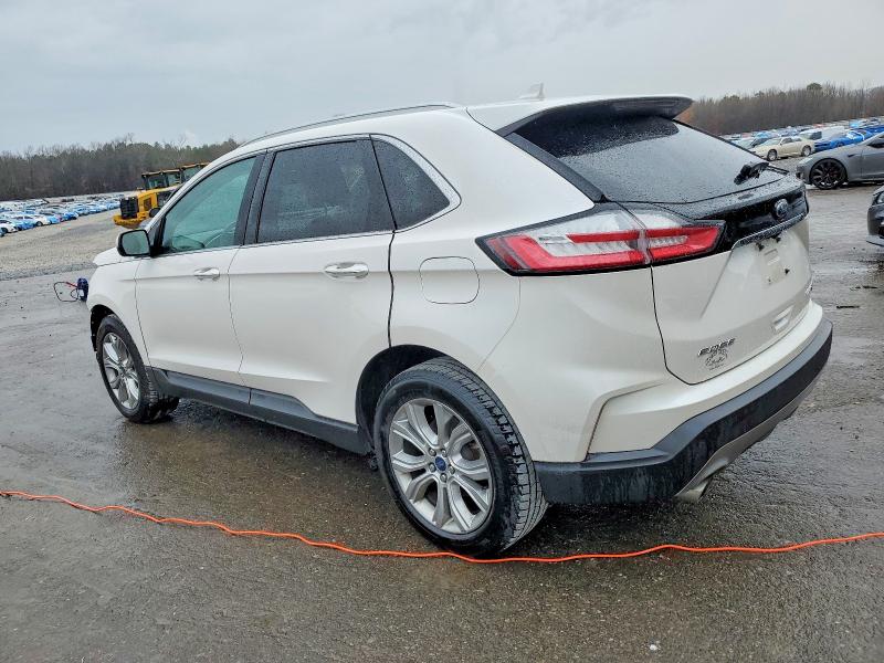 Photo 2 from auction – 2019 FORD EDGE TITAN with VIN 2FMPK3K92KBC32215