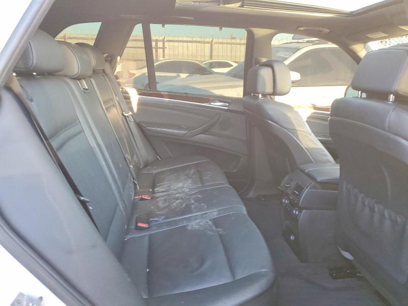 Photo 11 from auction – 2010 BMW X5 XDRIVE3 with VIN 5UXFE4C51AL279189