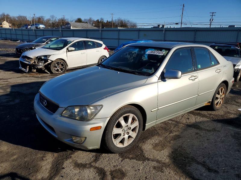 LEXUS IS 2002 with VIN JTHBD192520055598 - Photo from auction