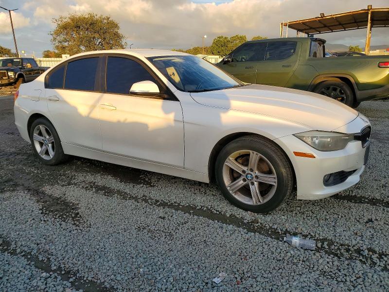 Photo 4 from auction – 2012 BMW 328 I with VIN WBA3A5C50CF343565