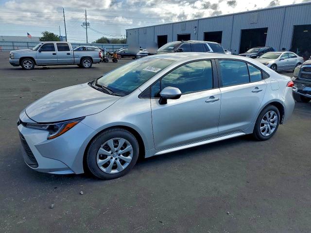 TOYOTA COROLLA LE 2025 with VIN 5YFB4MDE8SP287803 - Photo from auction