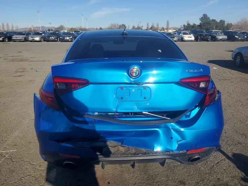 Photo 6 from auction – 2018 ALFA ROMEO GIULIA TI with VIN ZARFAECN4J7593971