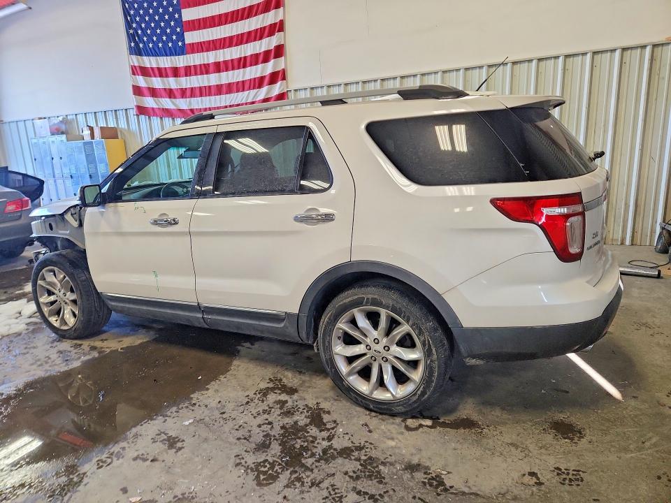 Photo 2 from auction – 2015 FORD EXPLORER with VIN 1FM5K7F81FGB49017