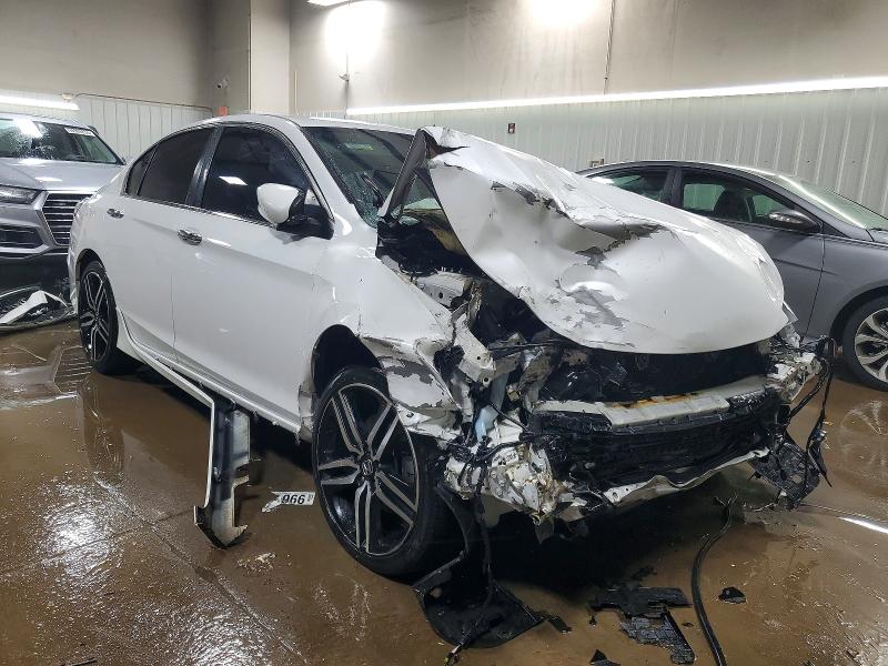 Photo 4 from auction – 2017 HONDA ACCORD SPO with VIN 1HGCR2F19HA014565
