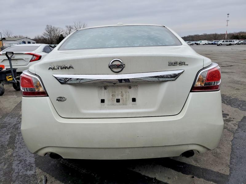 Photo 6 from auction – 2015 NISSAN ALTIMA 2.5 with VIN 1N4BL3AP2FC167597