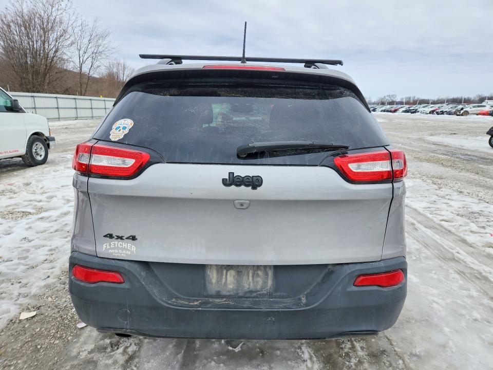 Photo 6 from auction – 2018 JEEP CHEROKEE with VIN 1C4PJMCB3JD530134