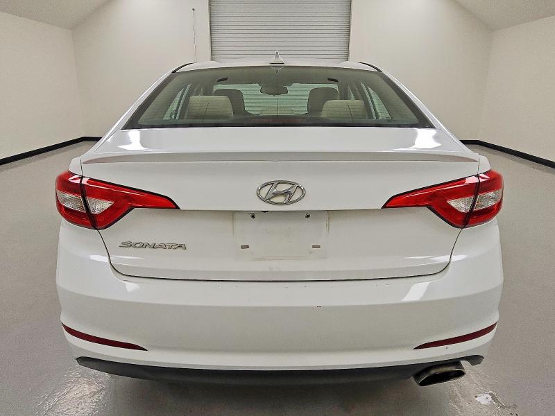 Photo 6 from auction – 2017 HYUNDAI SONATA SE with VIN 5NPE24AF4HH473716