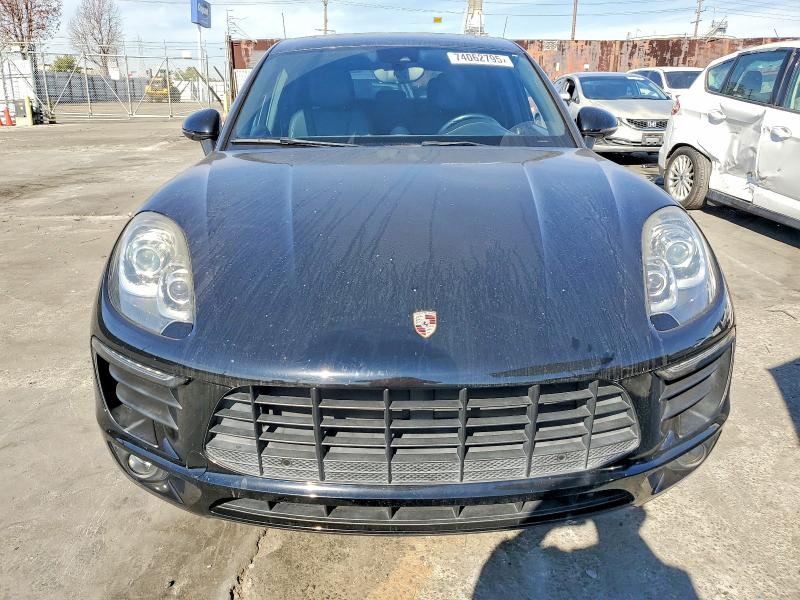Photo 5 from auction – 2018 PORSCHE MACAN with VIN WP1AA2A57JLB06256