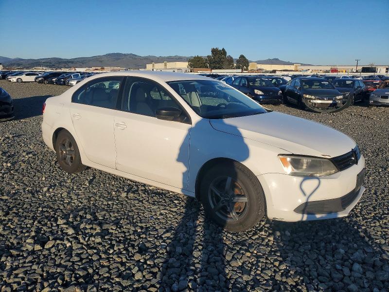 Photo 4 from auction – 2012 VOLKSWAGEN JETTA BASE with VIN 3VW2K7AJ6CM408374