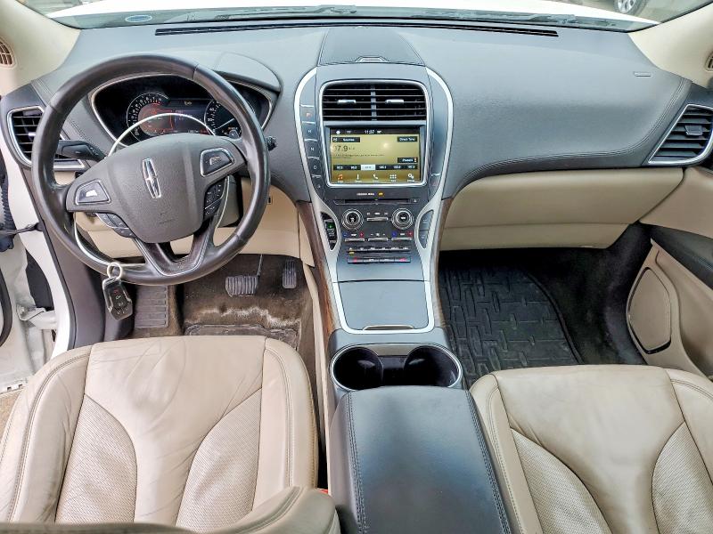Photo 8 from auction – 2016 LINCOLN MKX SELECT with VIN 2LMTJ6KR3GBL67251