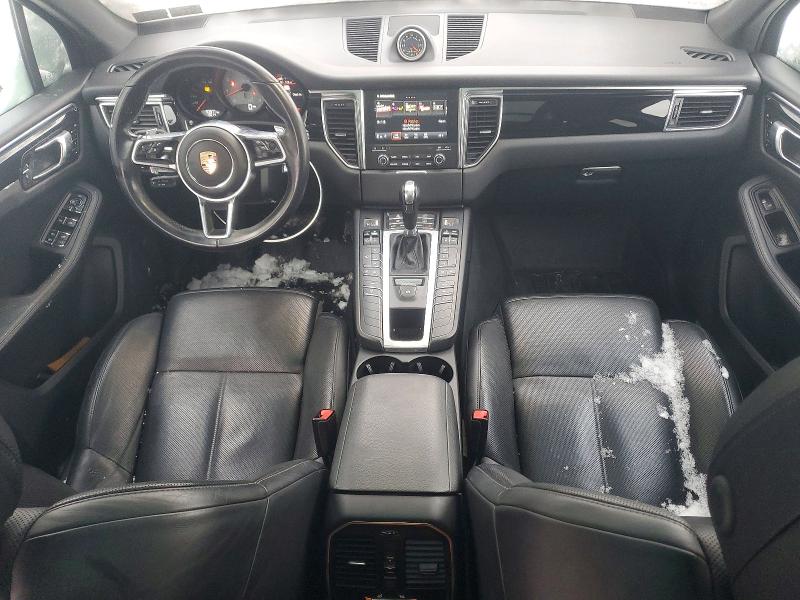Photo 8 from auction – 2018 PORSCHE MACAN with VIN WP1AB2A50JLB38852