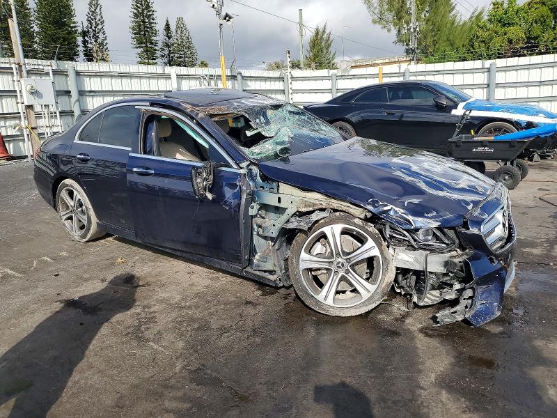 Photo 4 from auction – 2019 MERCEDES-BENZ E with VIN WDDZF4JB7KA636432