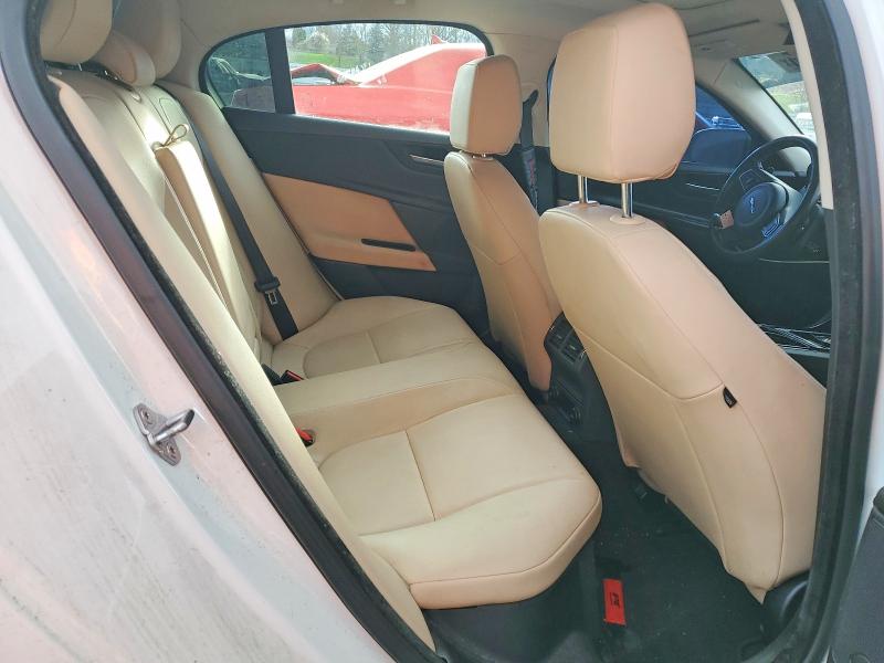 Photo 10 from auction – 2017 JAGUAR XE PREMIUM with VIN SAJAD4BN4HA978260