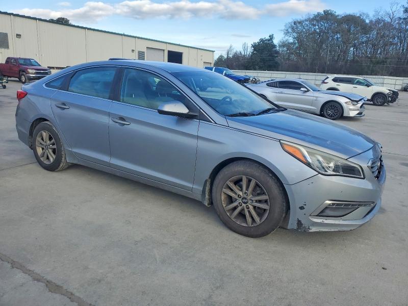 Photo 4 from auction – 2015 HYUNDAI SONATA SE with VIN 5NPE24AFXFH185941