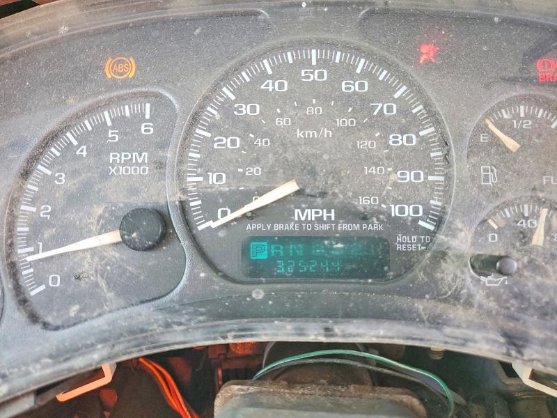 Photo 9 from auction – 2002 CHEVROLET SILVERADO with VIN 2GCEC19T221183621