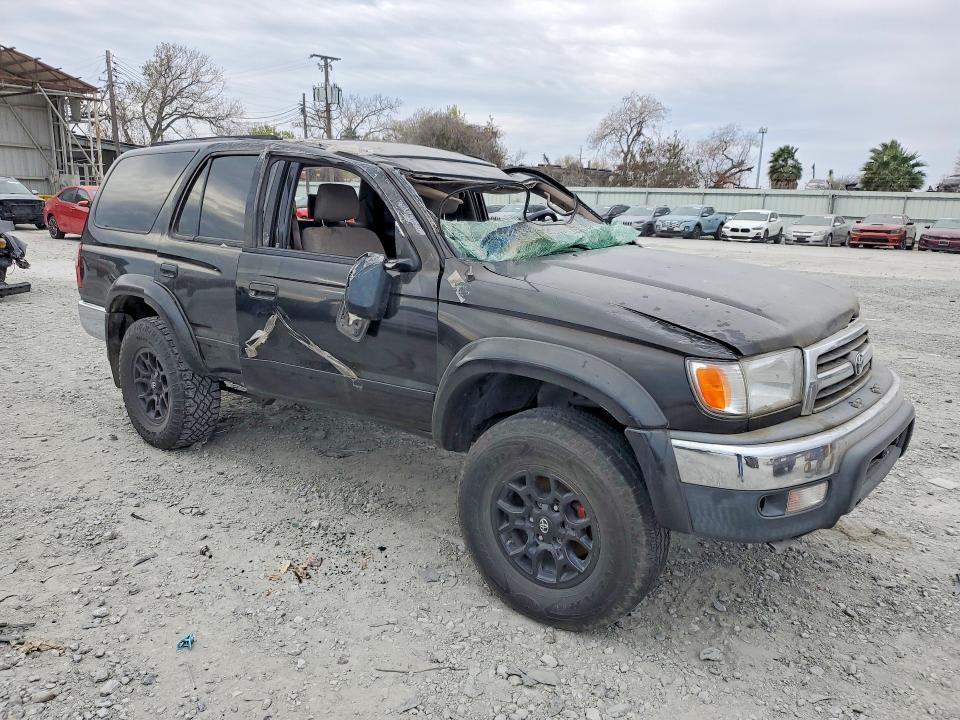 Photo 4 from auction – 2000 TOYOTA 4RUNNER with VIN JT3GN86R4Y0164923